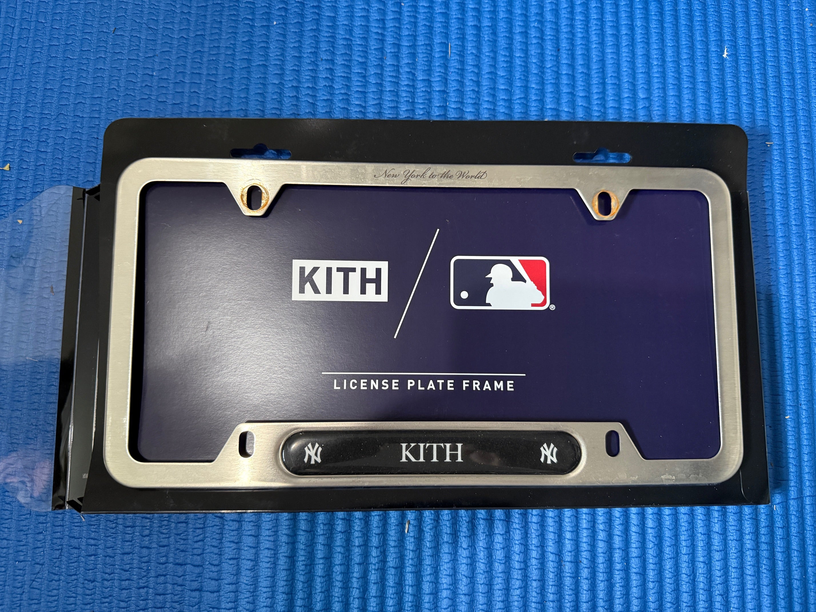 Kith NY Yankees License Plate Frame (Pre-Owned)O